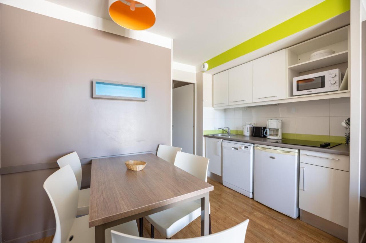 Le Cormoran Apartment Courseulles-sur-Mer Bagian luar foto